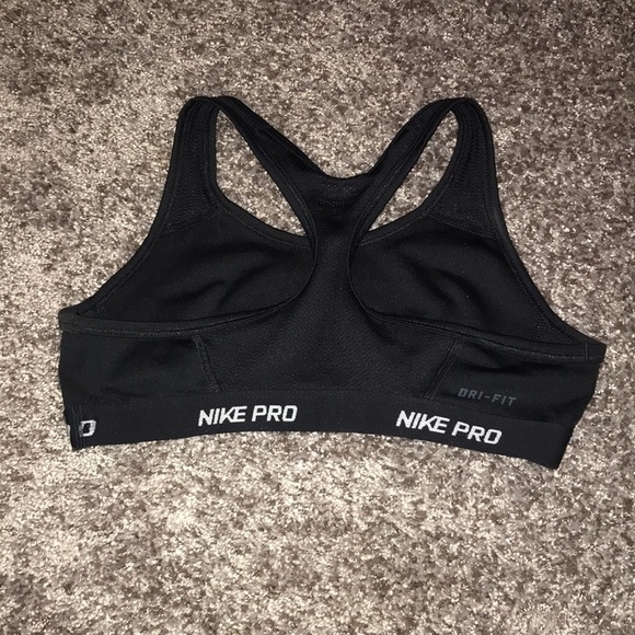 Nike sports bra - Picture 2 of 2